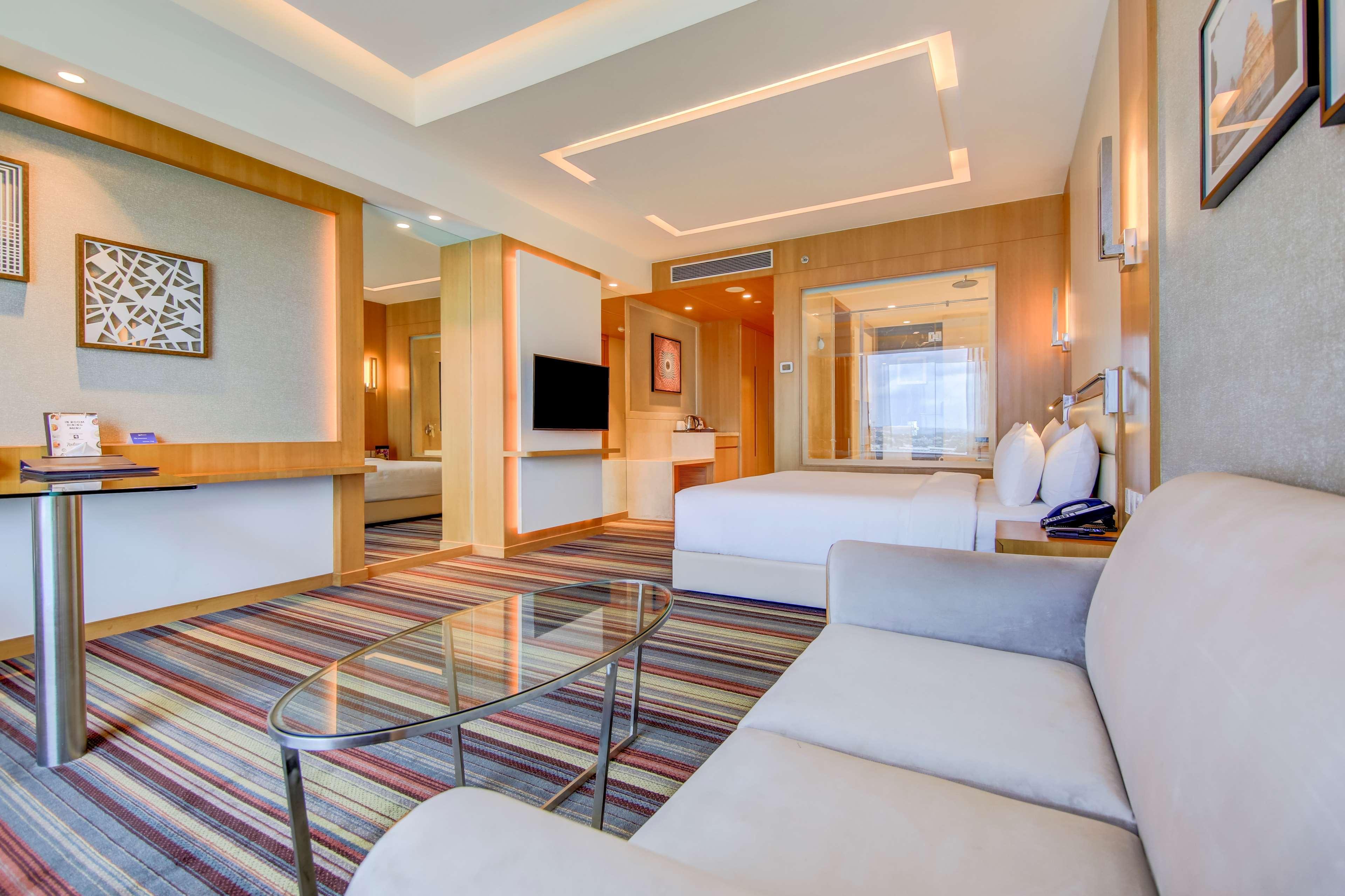 מלון Radisson Blu גורקפור מראה חיצוני תמונה