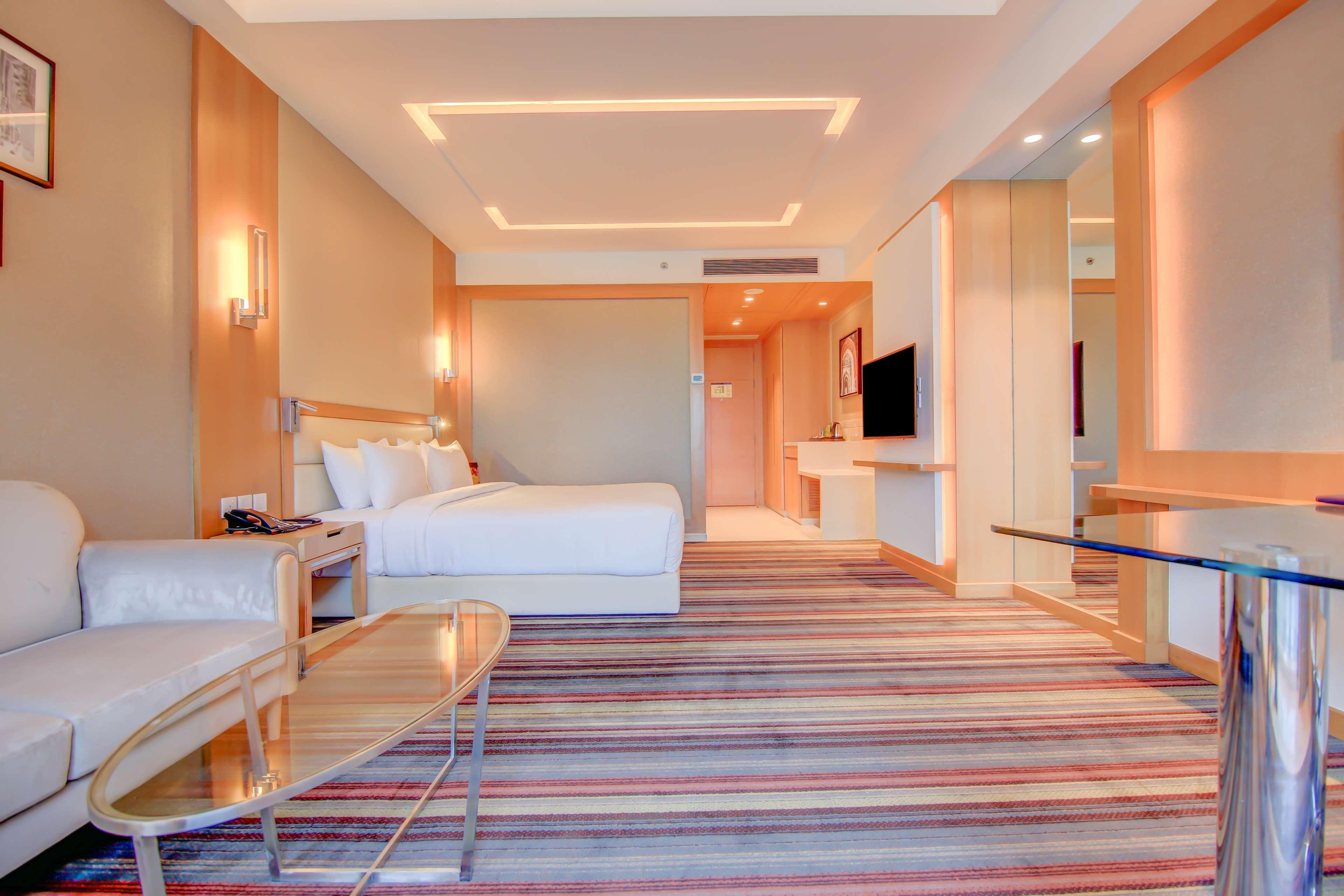 מלון Radisson Blu גורקפור מראה חיצוני תמונה