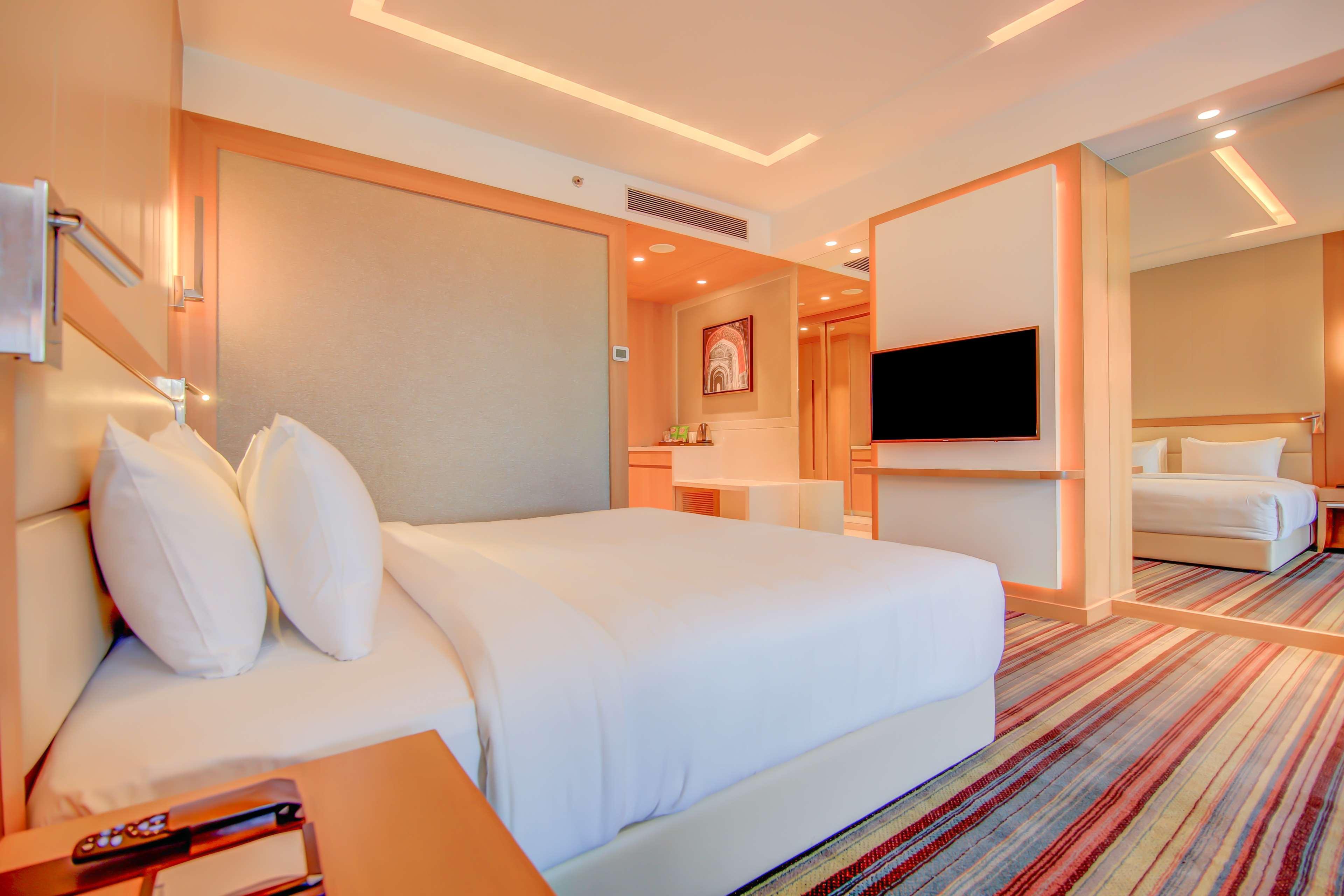 מלון Radisson Blu גורקפור מראה חיצוני תמונה