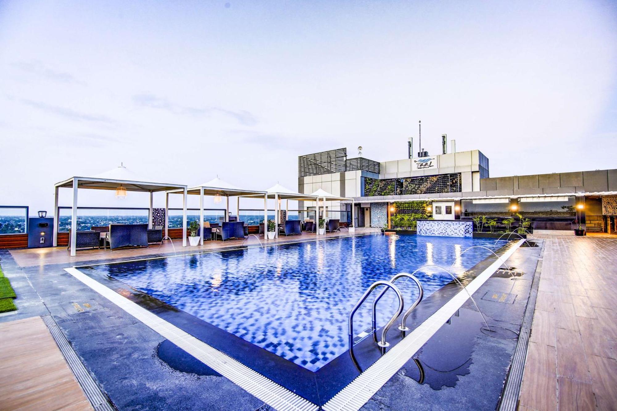 מלון Radisson Blu גורקפור מראה חיצוני תמונה