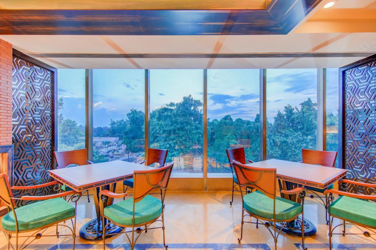 מלון Radisson Blu גורקפור מראה חיצוני תמונה