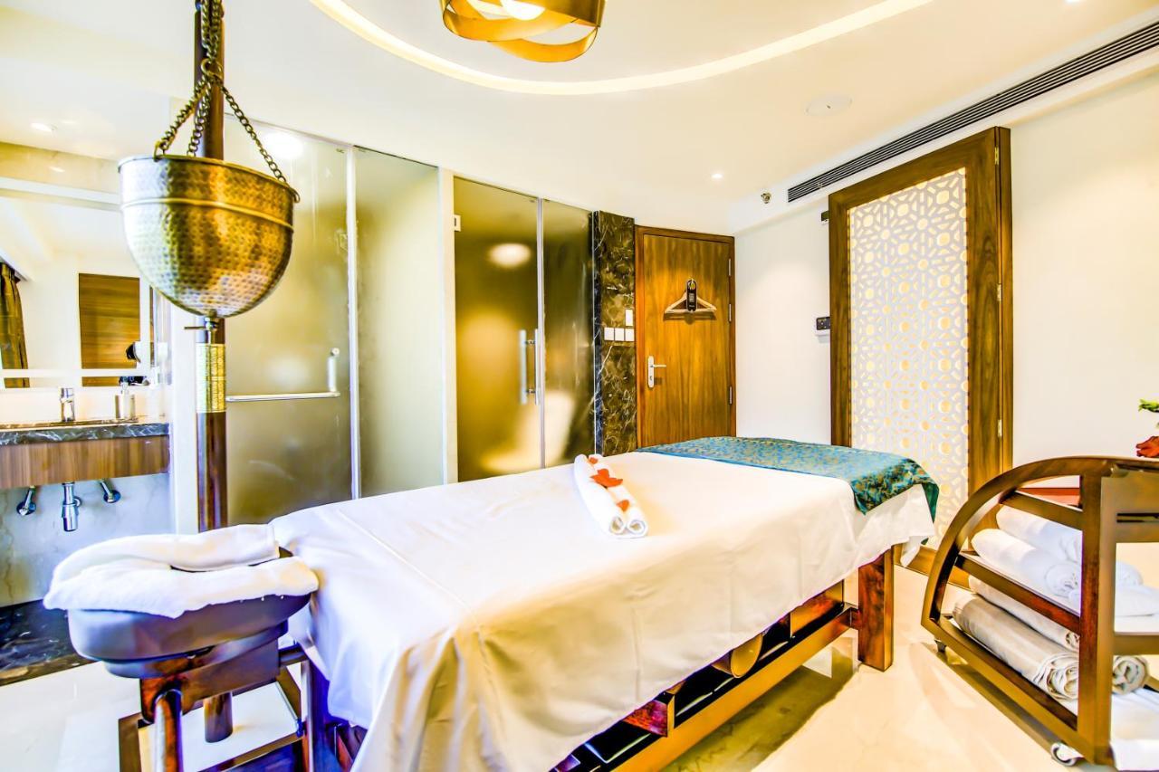 מלון Radisson Blu גורקפור מראה חיצוני תמונה