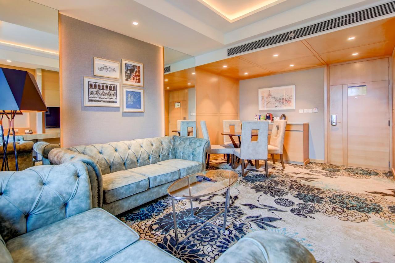מלון Radisson Blu גורקפור מראה חיצוני תמונה